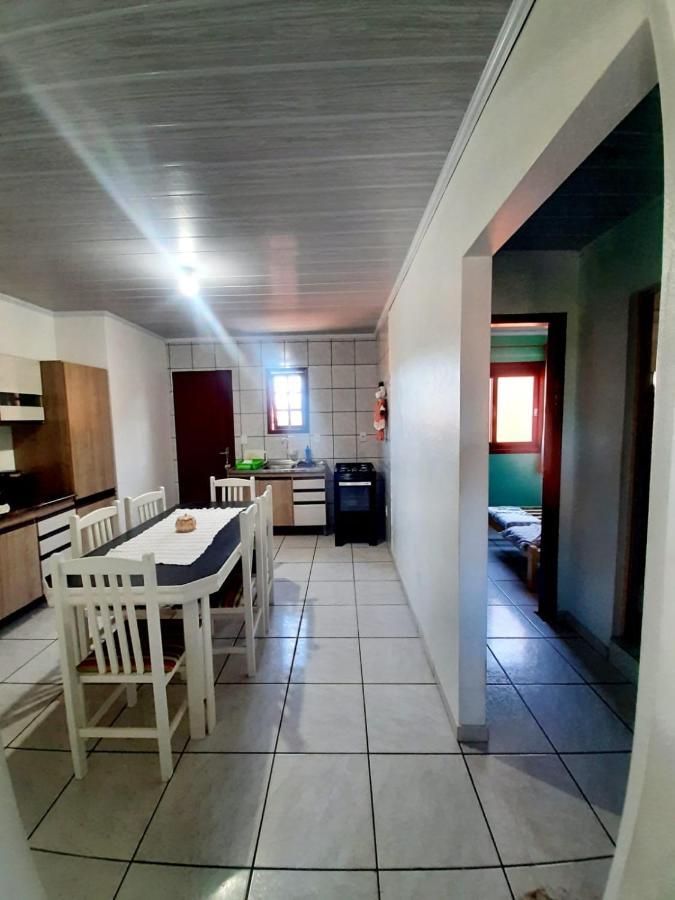 Appartamento Residencial Familia Milani 100 Metros Do Mar Torres Esterno foto